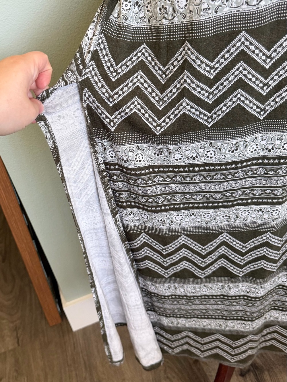 Charlotte Russe Olive Paisley Chevron Maxi Skirt - Picture 3 of 5